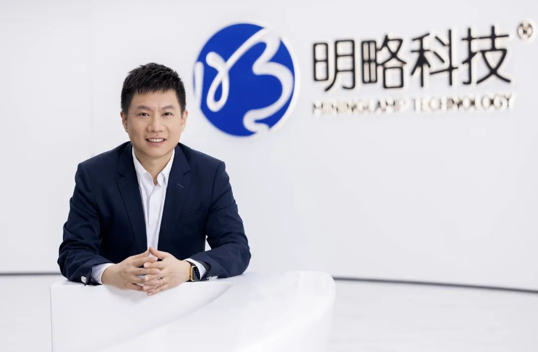 你的企業準備好回答這個問題了嗎：2025年，如何用生成式AI實現生產力提升？